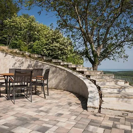 Easy Bogoma - 2 Apartments, Breathtaking Views Holiday home