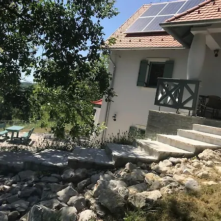 Easy Bogoma - 2 Apartments, Breathtaking Views Ferienhaus *